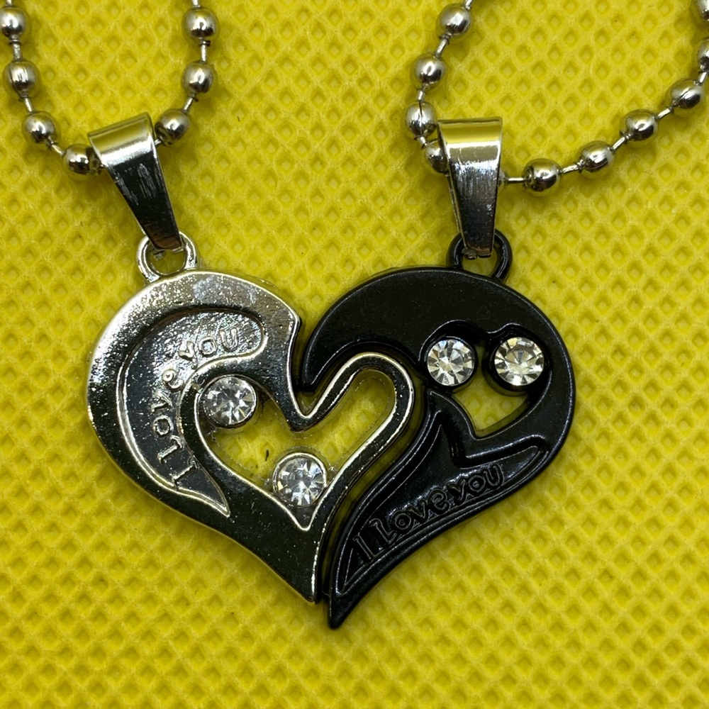 Silver and Black Heart Pendant Necklaces I Love You Fashion Jewelry for Couples
